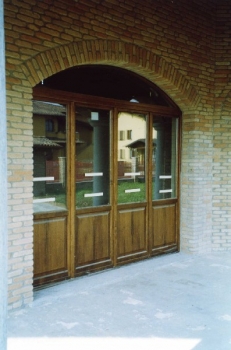 Finestre pino lamellare tinto noce